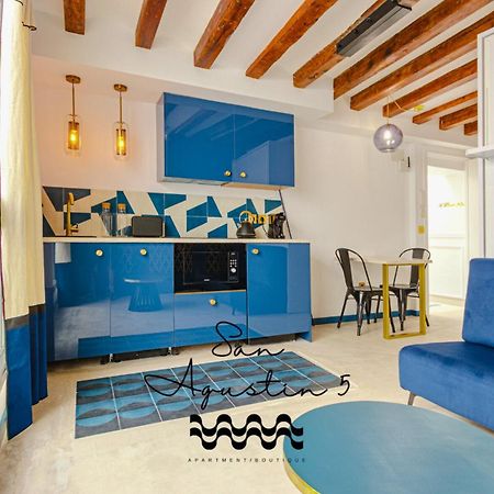 Luxurious Studio In Historic Center Of Alicante Eksteriør bilde