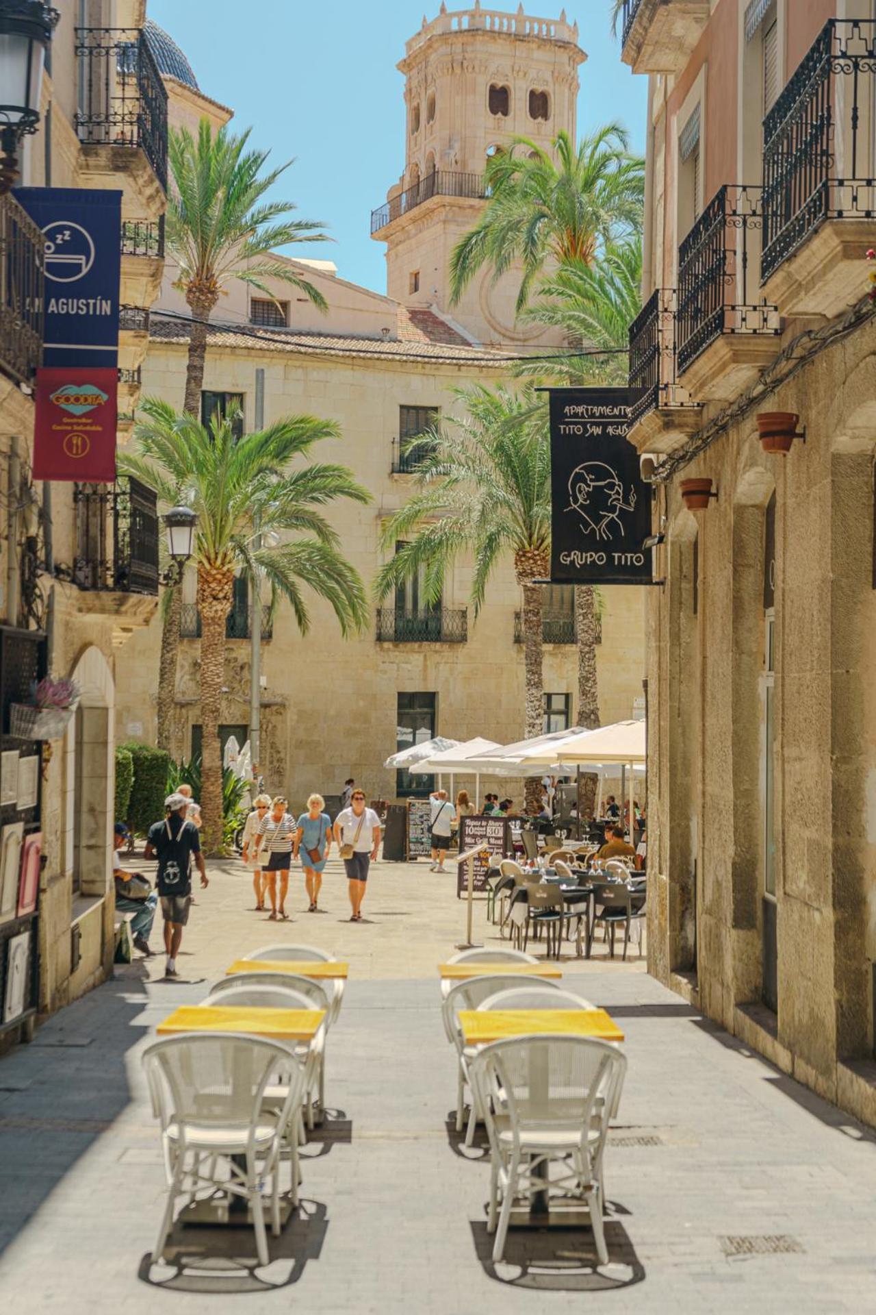 Luxurious Studio In Historic Center Of Alicante Eksteriør bilde