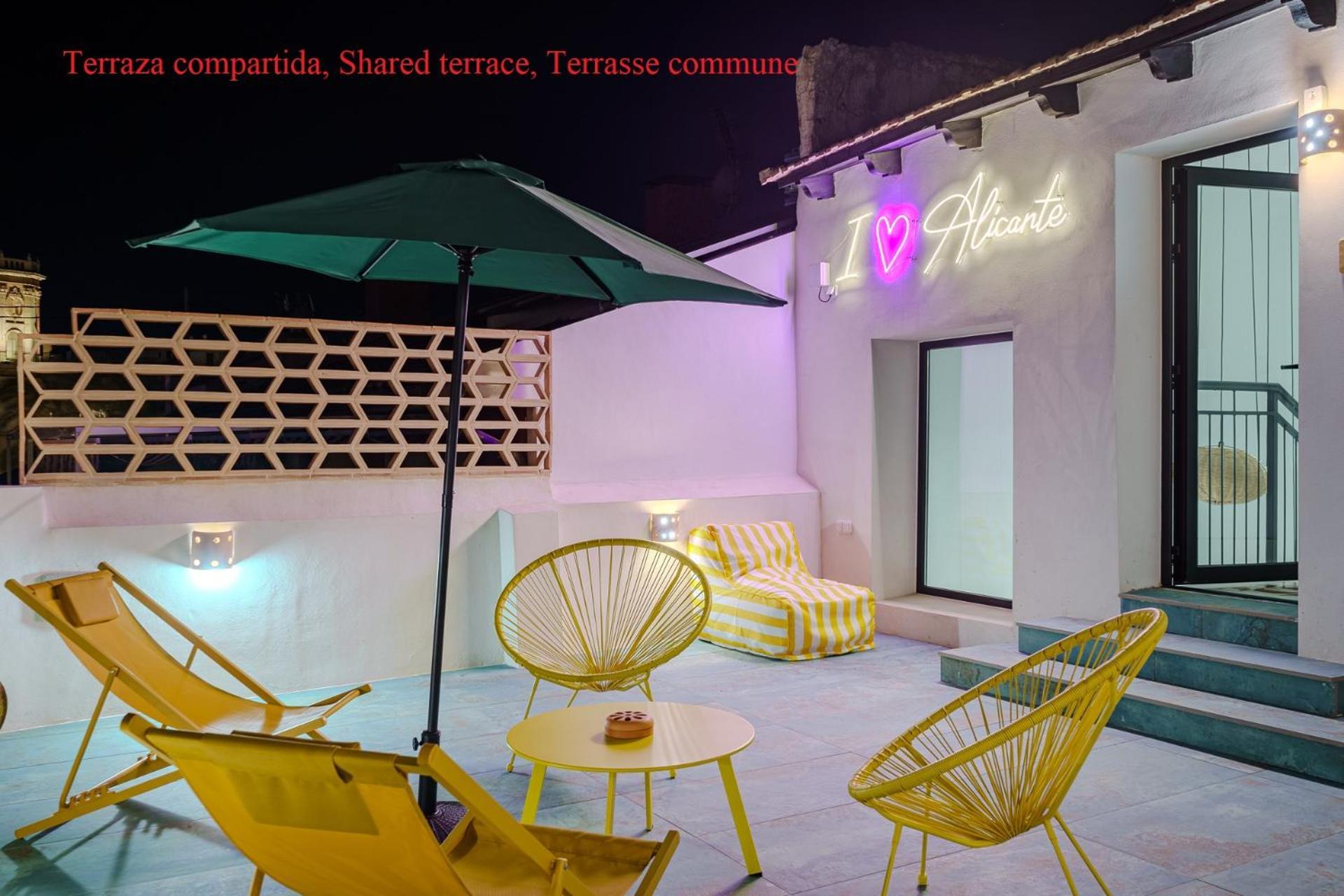 Luxurious Studio In Historic Center Of Alicante Eksteriør bilde
